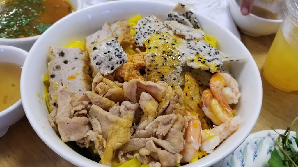 Huong Giang Restaurant | restaurant | 14564 Brookhurst St, Westminster, CA 92683, USA | 7145314930 OR +1 714-531-4930