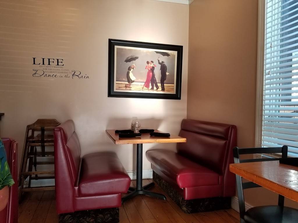 SteVellys Steak | restaurant | 110 Lake Ave N, Battle Lake, MN 56515, USA | 2188645454 OR +1 218-864-5454