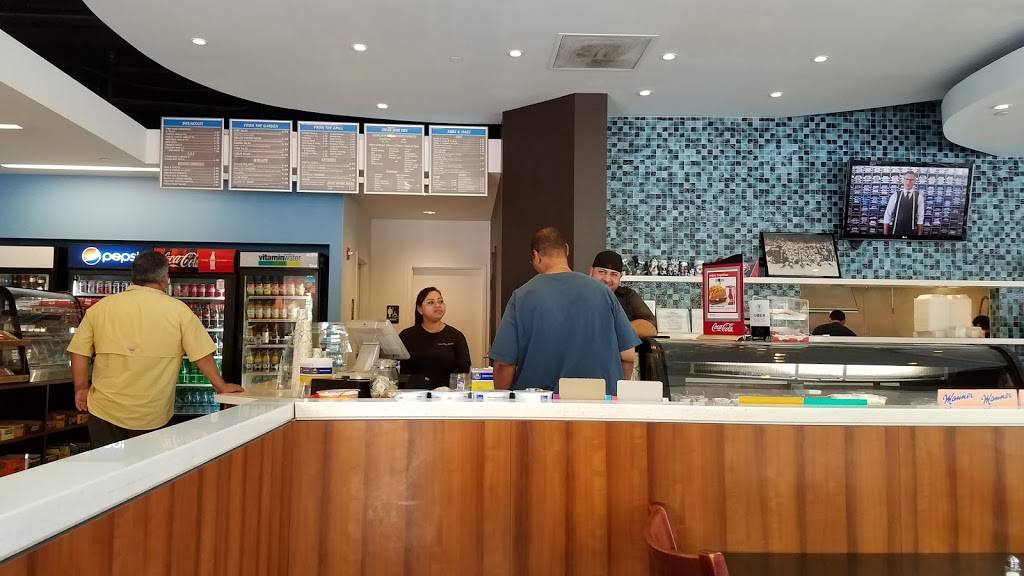 Clark Street Grill | restaurant | 2711 Richmond Hwy, Arlington, VA 22202, USA | 7034181577 OR +1 703-418-1577