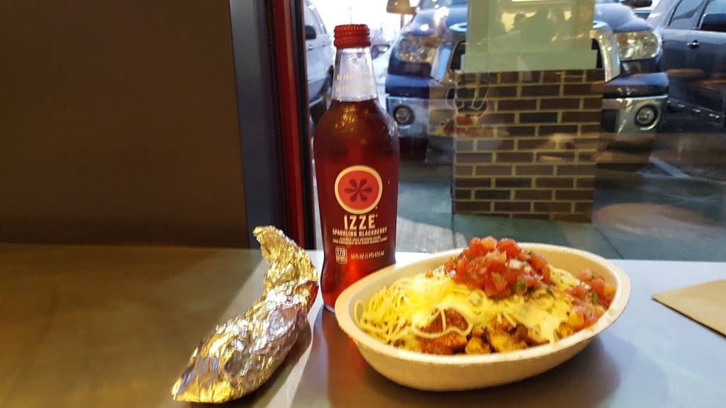 Chipotle Mexican Grill | restaurant | 2011 Colonial Ave SW, Roanoke, VA 24015, USA | 5403423102 OR +1 540-342-3102