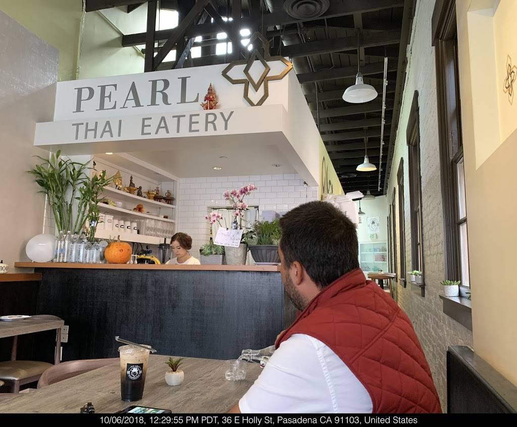 Pearl Thai Eatery | restaurant | 34 E Holly St, Pasadena, CA 91103, USA | 6264608818 OR +1 626-460-8818