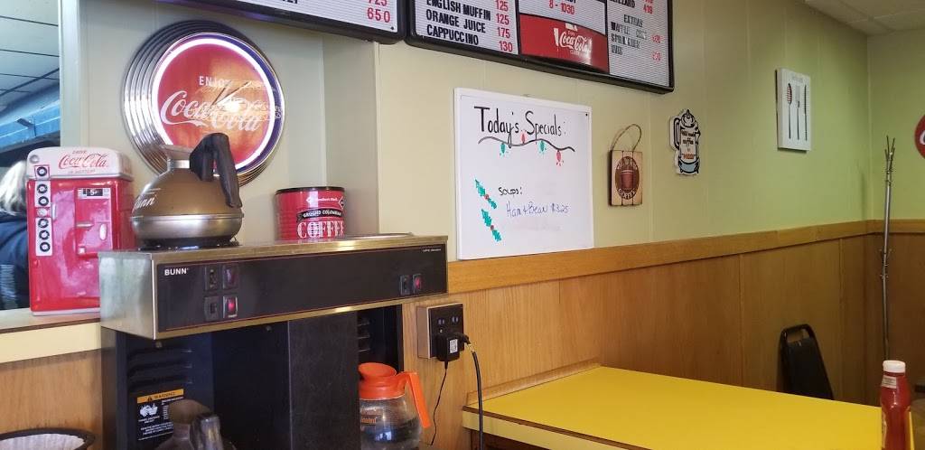 Royal Drive - In | restaurant | 17263 Boot Jack Rd, Ridgway, PA 15853, USA | 8147722044 OR +1 814-772-2044