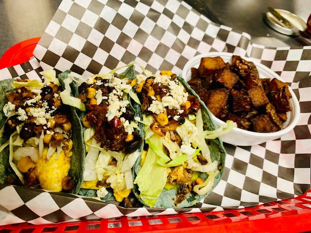 RAWKn Grub | restaurant | Inside GROWLERS, 1909 Poplar Ave, Memphis, TN 38104, USA | 9016547295 OR +1 901-654-7295