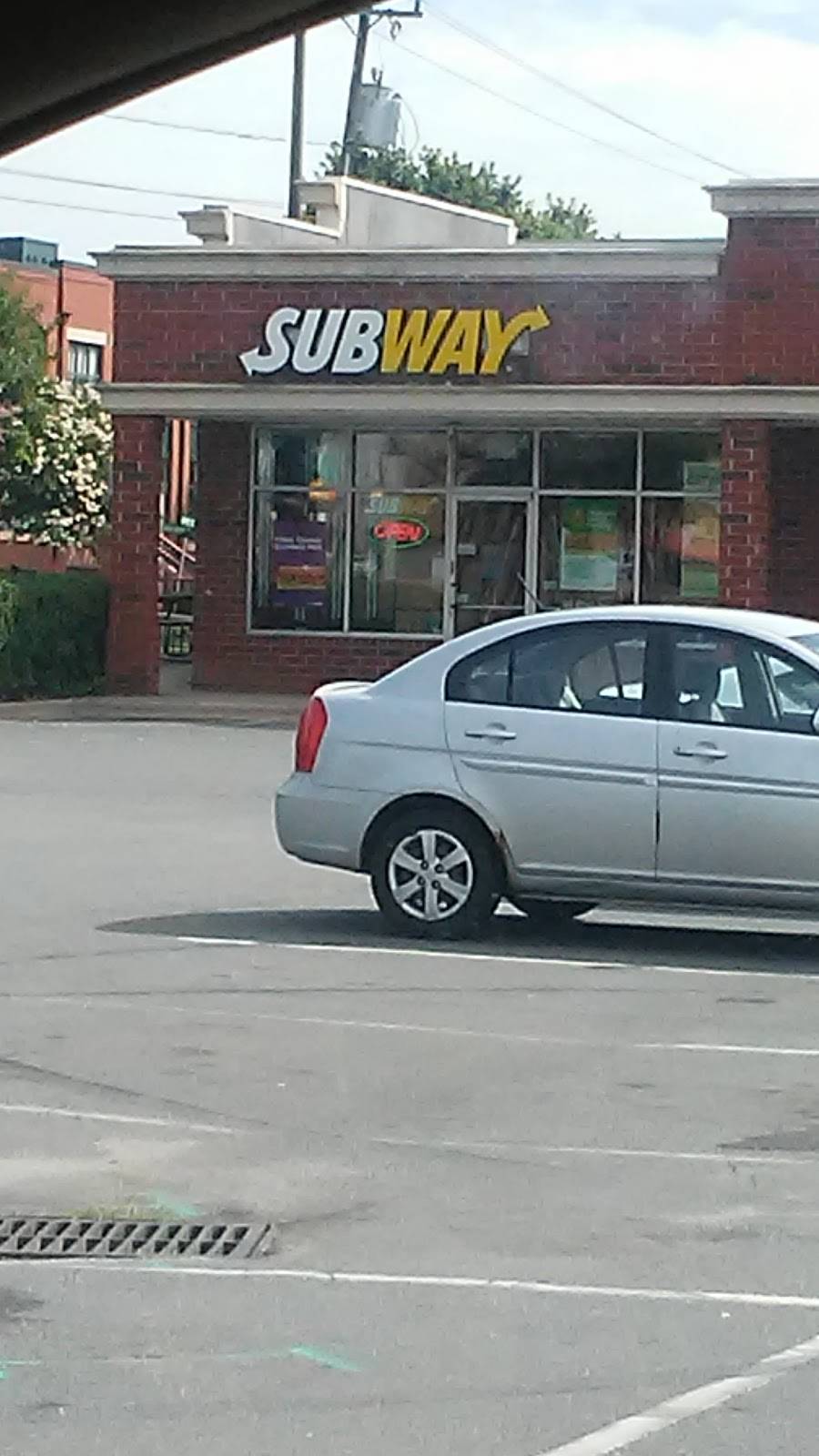 Subway | restaurant | 3039 South Blvd A, Charlotte, NC 28209, USA | 7048178692 OR +1 704-817-8692