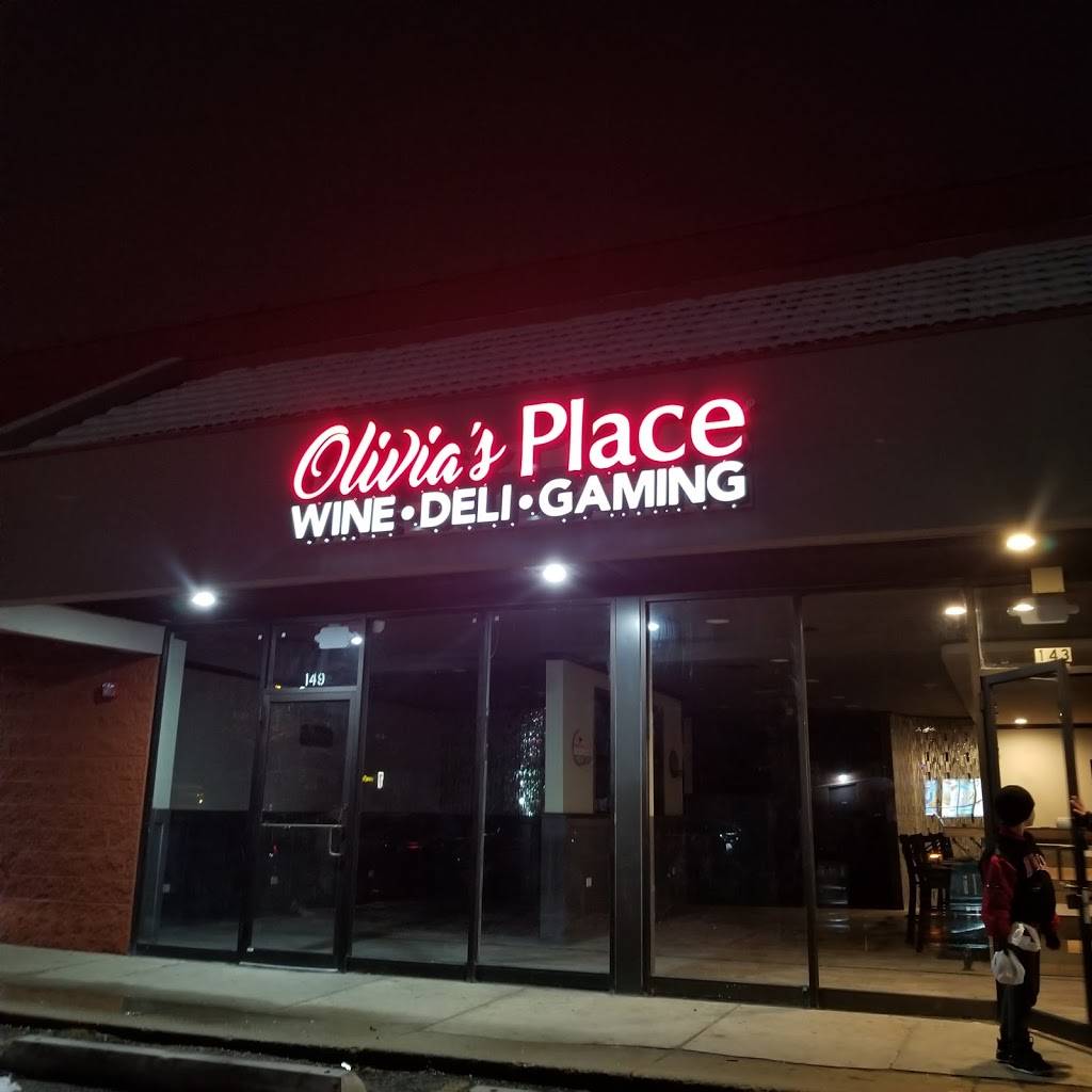Olivias Place | restaurant | 143 E Lake St, Bartlett, IL 60103, USA | 6308554620 OR +1 630-855-4620