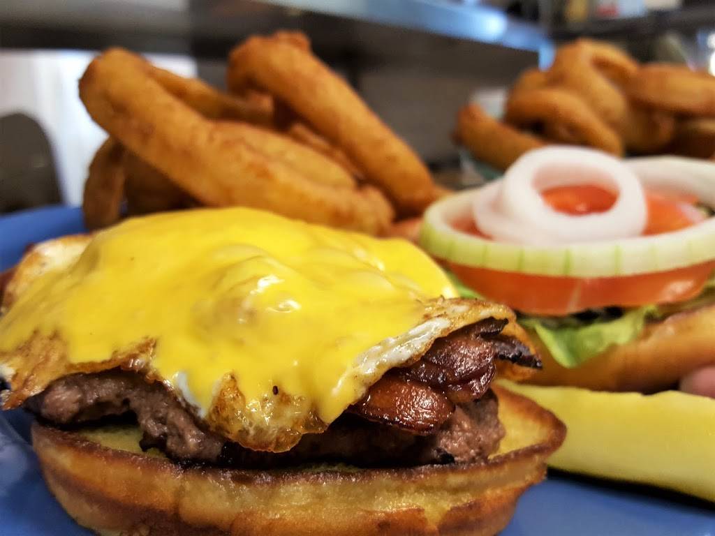 Blind Bills Restaurant | restaurant | 6724 White House Rd, Huddleston, VA 24104, USA | 5402976078 OR +1 540-297-6078