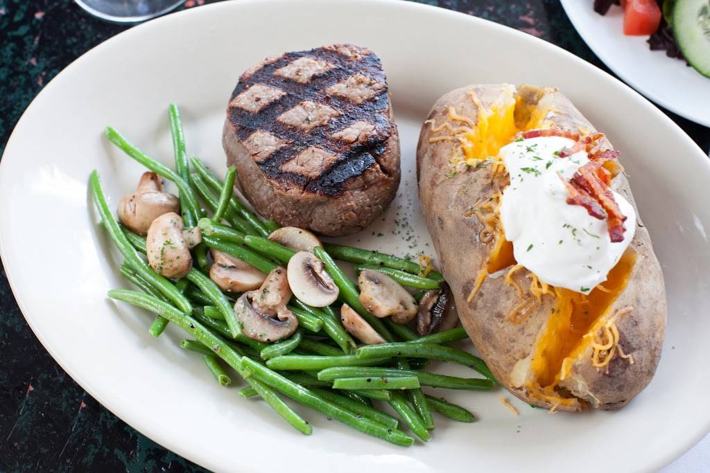 The Pennell Hotel & Restaurant | cafe | 102 W Ohio St, Butler, MO 64730, USA | 6602007333 OR +1 660-200-7333