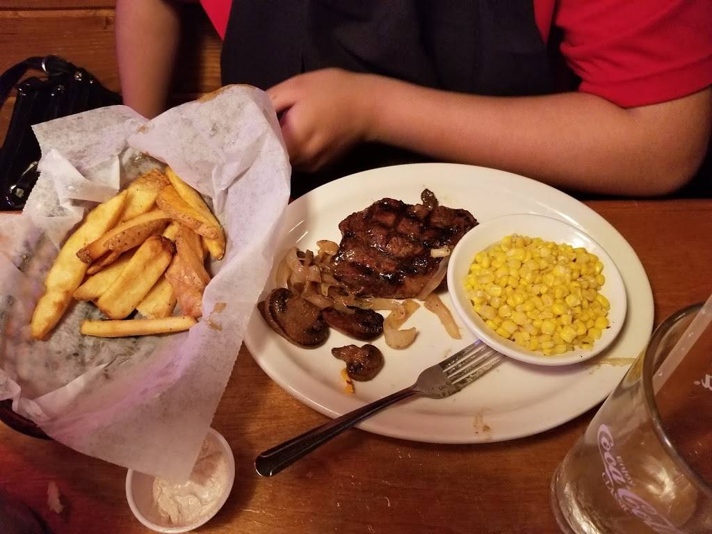 Texas Roadhouse | restaurant | 13830 I-35, Live Oak, TX 78233, USA | 2109674998 OR +1 210-967-4998