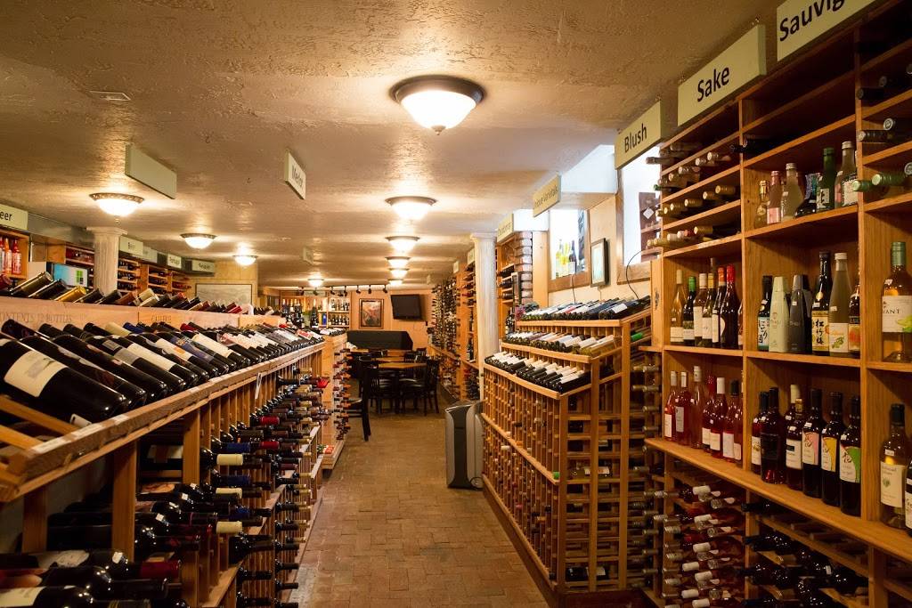 Classic Wineseller Inc | restaurant | 20 Church St, Waynesville, NC 28786, USA | 8284526000 OR +1 828-452-6000