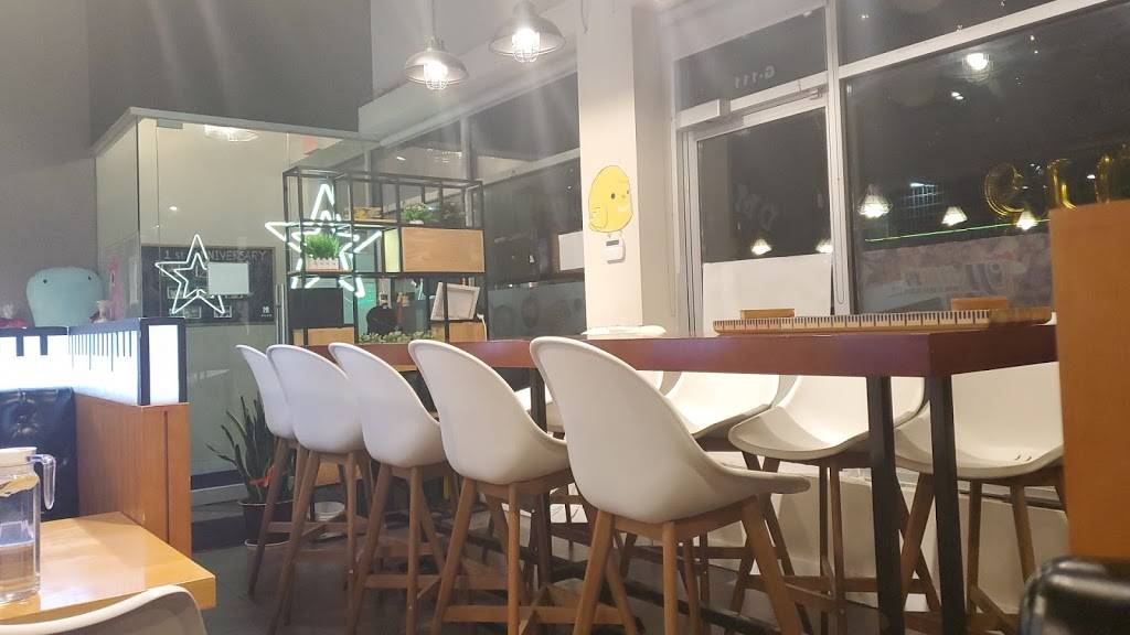 DM Chicken | restaurant | 3250, Midland Ave, Scarborough, ON M1V 0C7, Canada | 4165466035 OR +1 416-546-6035