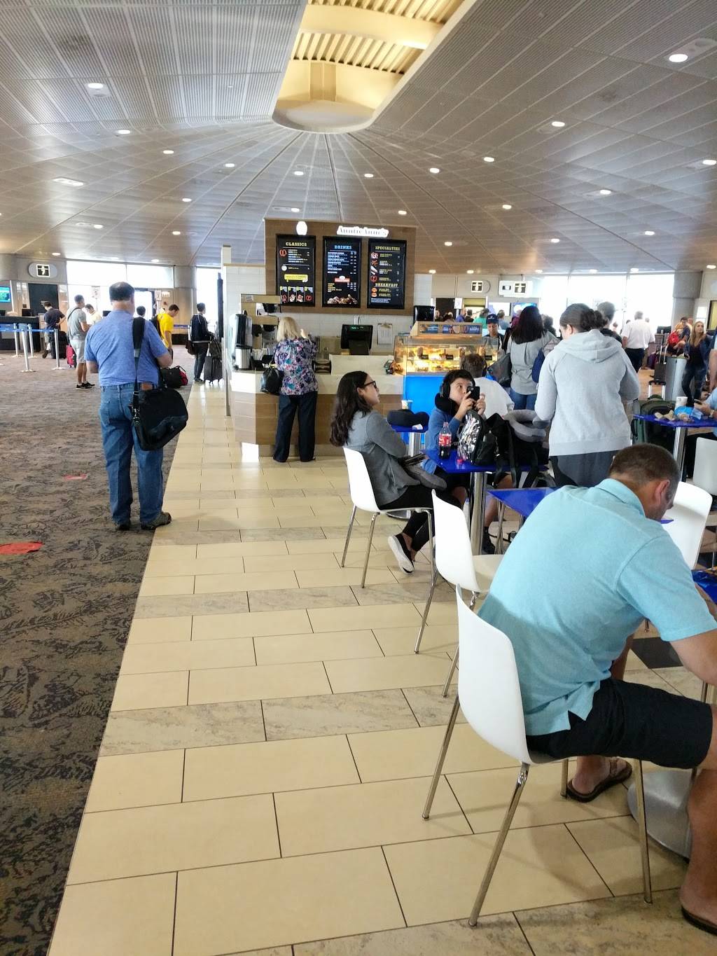 Auntie Annes | cafe | Store # AUA-A-2-2751, 4100 George J Bean Pkwy, Tampa, FL 33607, USA | 8133879872 OR +1 813-387-9872