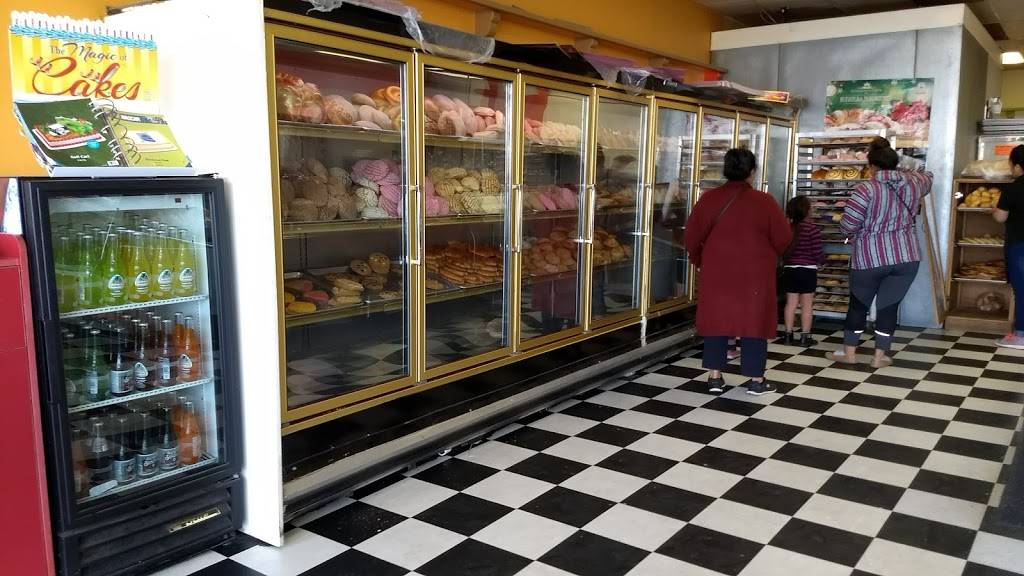 Panaderia Y Taqueria La Tapatia | restaurant | 120 N 11th Ave, Hanford, CA 93230, USA | 5595879049 OR +1 559-587-9049