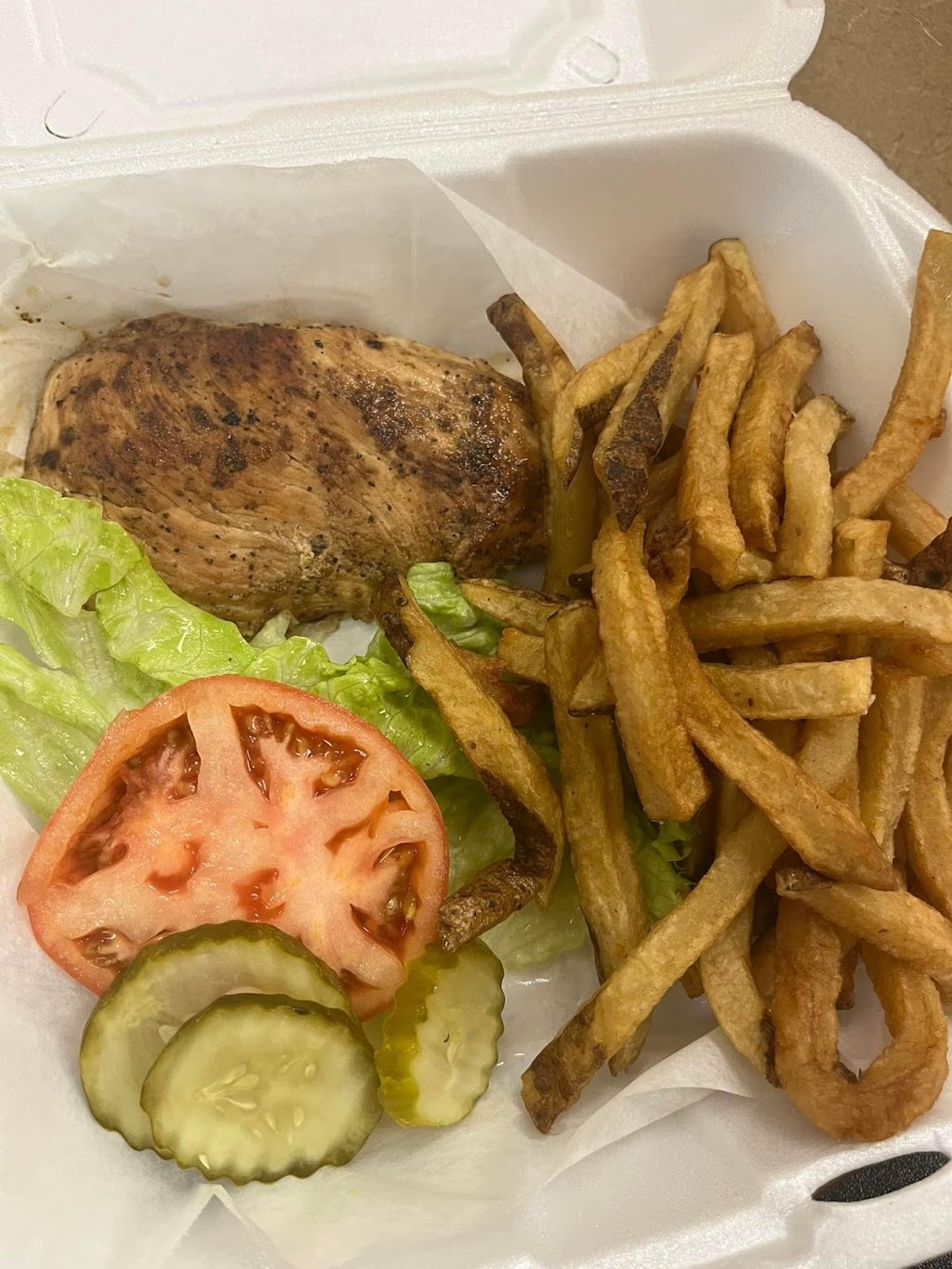 Baskets | restaurant | 508 S Adams St, Versailles, IN 47042, USA | 8127508147 OR +1 812-750-8147