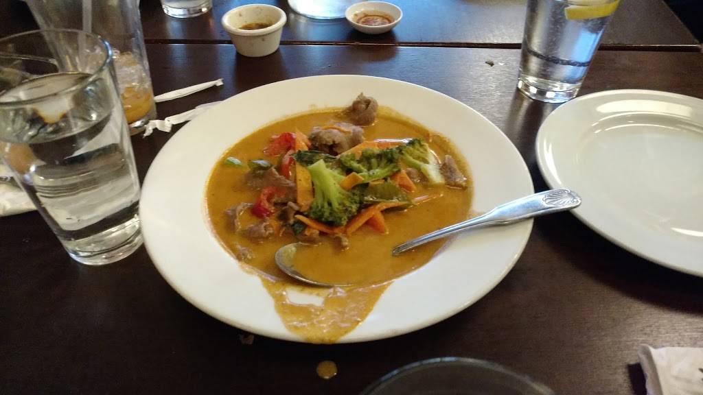 Aloy Thai Cuisine | restaurant | 2720 Canyon Blvd, Boulder, CO 80302, USA | 3034402903 OR +1 303-440-2903