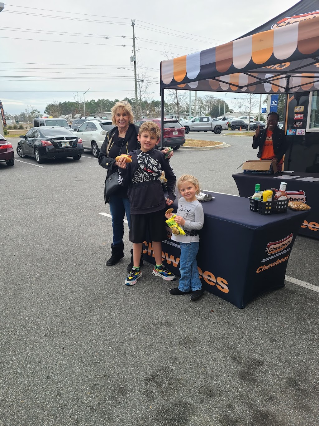 Chewbees | restaurant | 1510 Capital Cir SE Suite 4, Tallahassee, FL 32301, USA | 8502124940 OR +1 850-212-4940