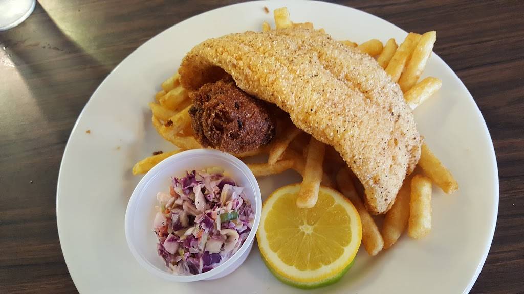 Olis Kitchen | restaurant | 10541 US-281, Round Mountain, TX 78663, USA | 8308253888 OR +1 830-825-3888