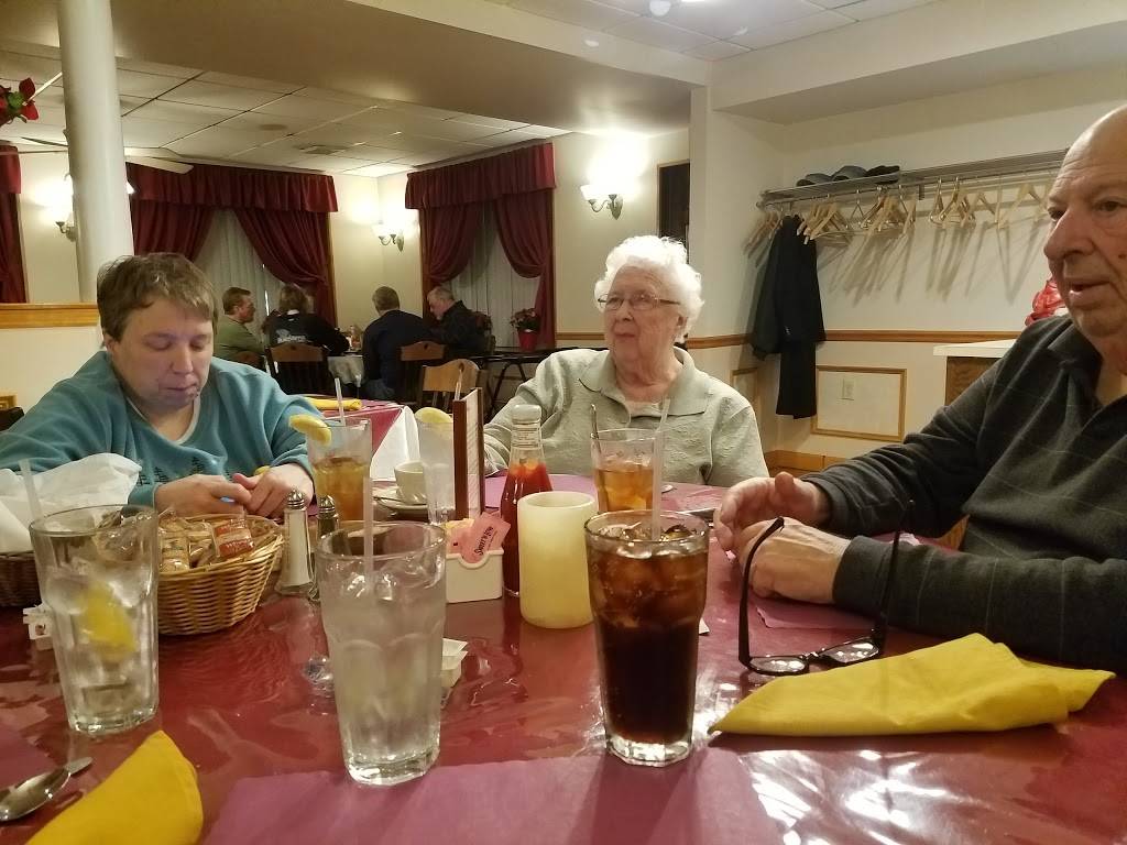 Giannottis Country Manor | restaurant | 3118 Pricetown Rd, Fleetwood, PA 19522, USA | 6109292860 OR +1 610-929-2860