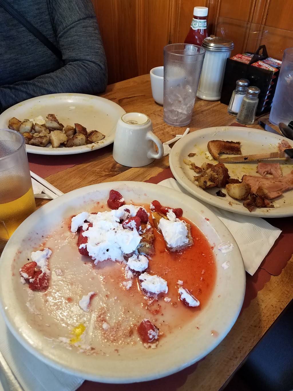 Jennifers Kitchen | restaurant | 574 Chicopee St, Chicopee, MA 01013, USA | 4135327758 OR +1 413-532-7758