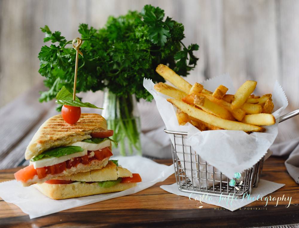 Turtles Restaurant | restaurant | 8875 Midnight Pass Rd, Sarasota, FL 34242, USA | 9413462207 OR +1 941-346-2207