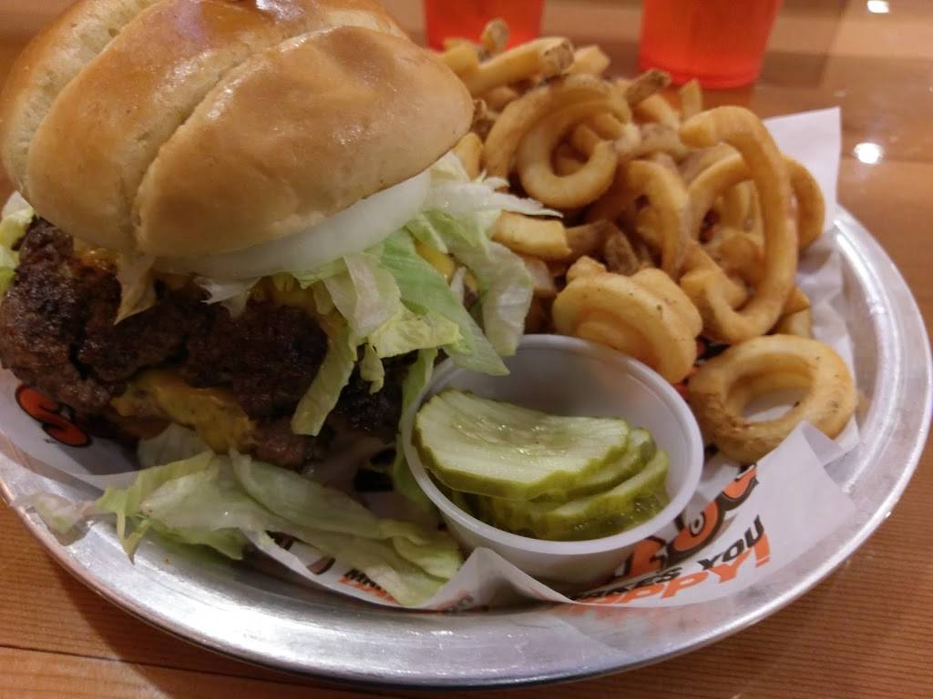 Hooters of Somerset | night club | 60 Cottontail Ln, Somerset, NJ 08873, USA | 7325609823 OR +1 732-560-9823