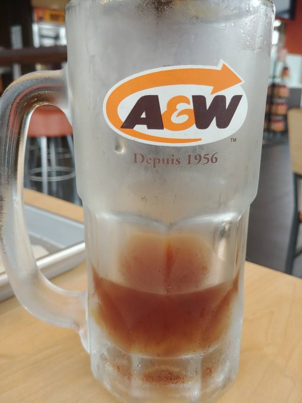 A&W Canada | restaurant | 2030 Avenue Industrielle, Québec, QC G3K 1L7, Canada | 4188451611 OR +1 418-845-1611