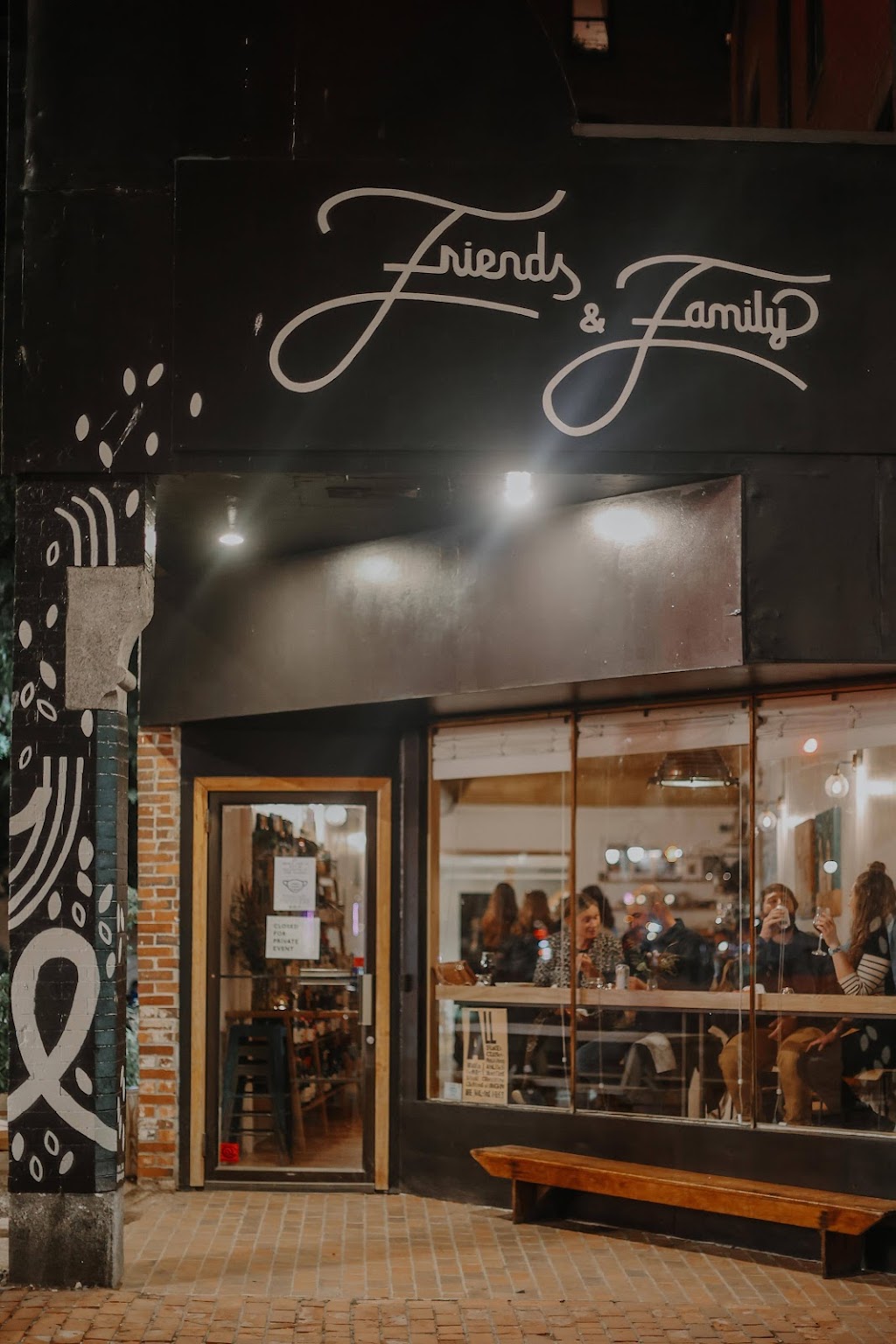 Friends & Family | restaurant | 593 Congress St, Portland, ME 04101, USA | 2075364022 OR +1 207-536-4022