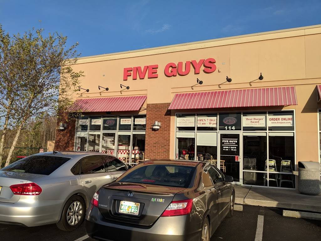 Five Guys | meal takeaway | 6431 E County Line Rd, Tampa, FL 33647, USA | 8139076680 OR +1 813-907-6680