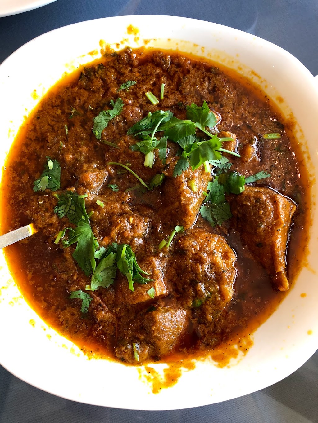 Alis Nihari & BBQ | restaurant | 2548 W Devon Ave, Chicago, IL 60659, USA | 7738560203 OR +1 773-856-0203