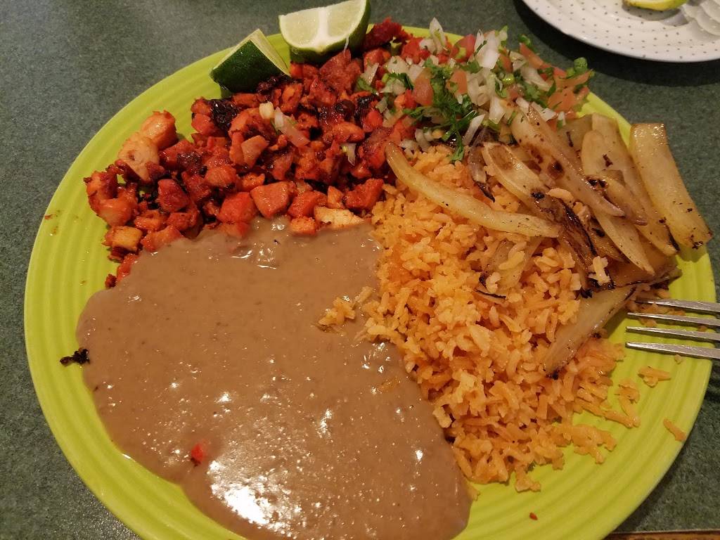 El Centro Meat Market | restaurant | 219 Main St, Lake Dallas, TX 75065, USA | 9407993750 OR +1 940-799-3750