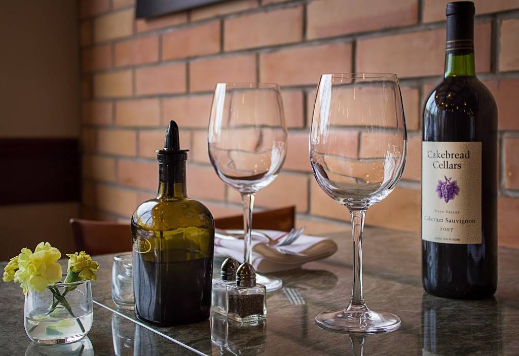 Pizzaiolo by Paninos | restaurant | 3704 N Broadway, Chicago, IL 60613, USA | 7734725004 OR +1 773-472-5004