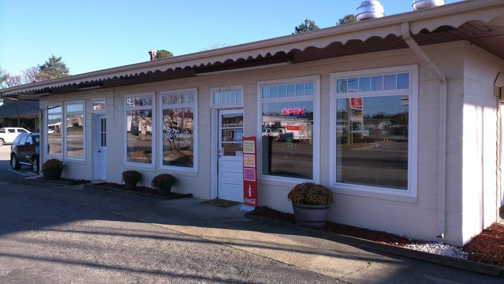 La Familia Mexican Grill | restaurant | 3773 US-15, Carthage, NC 28327, USA | 9109471995 OR +1 910-947-1995