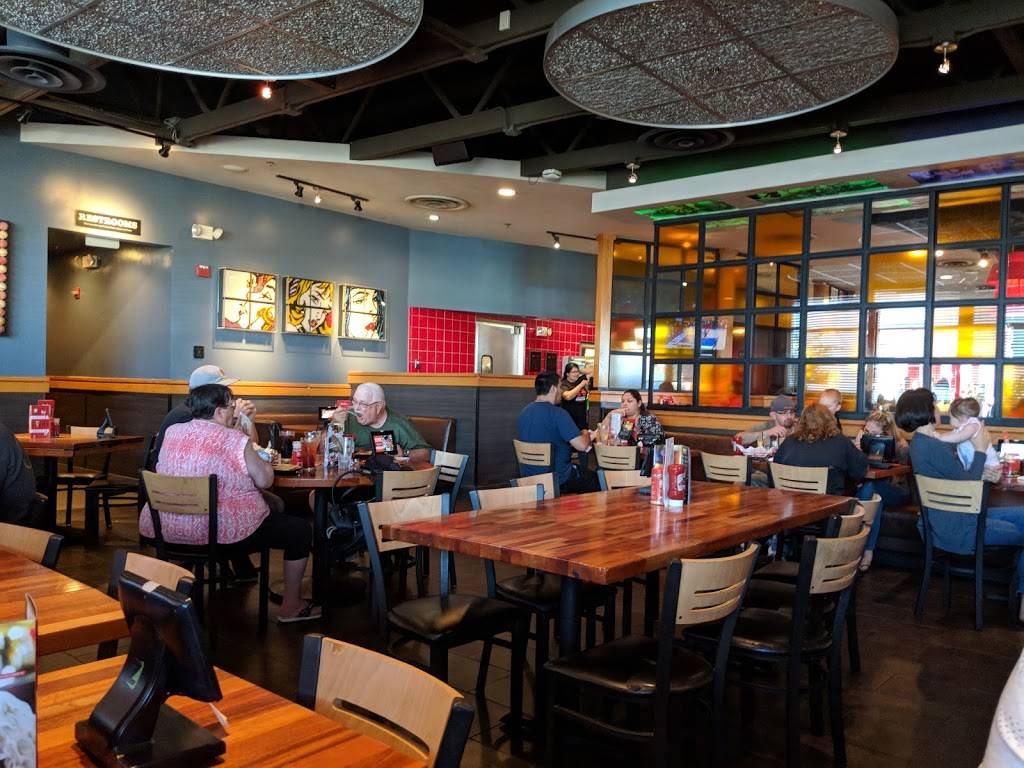 Red Robin Gourmet Burgers and Brews | restaurant | 12007 Harbor Blvd, Garden Grove, CA 92840, USA | 7149714775 OR +1 714-971-4775