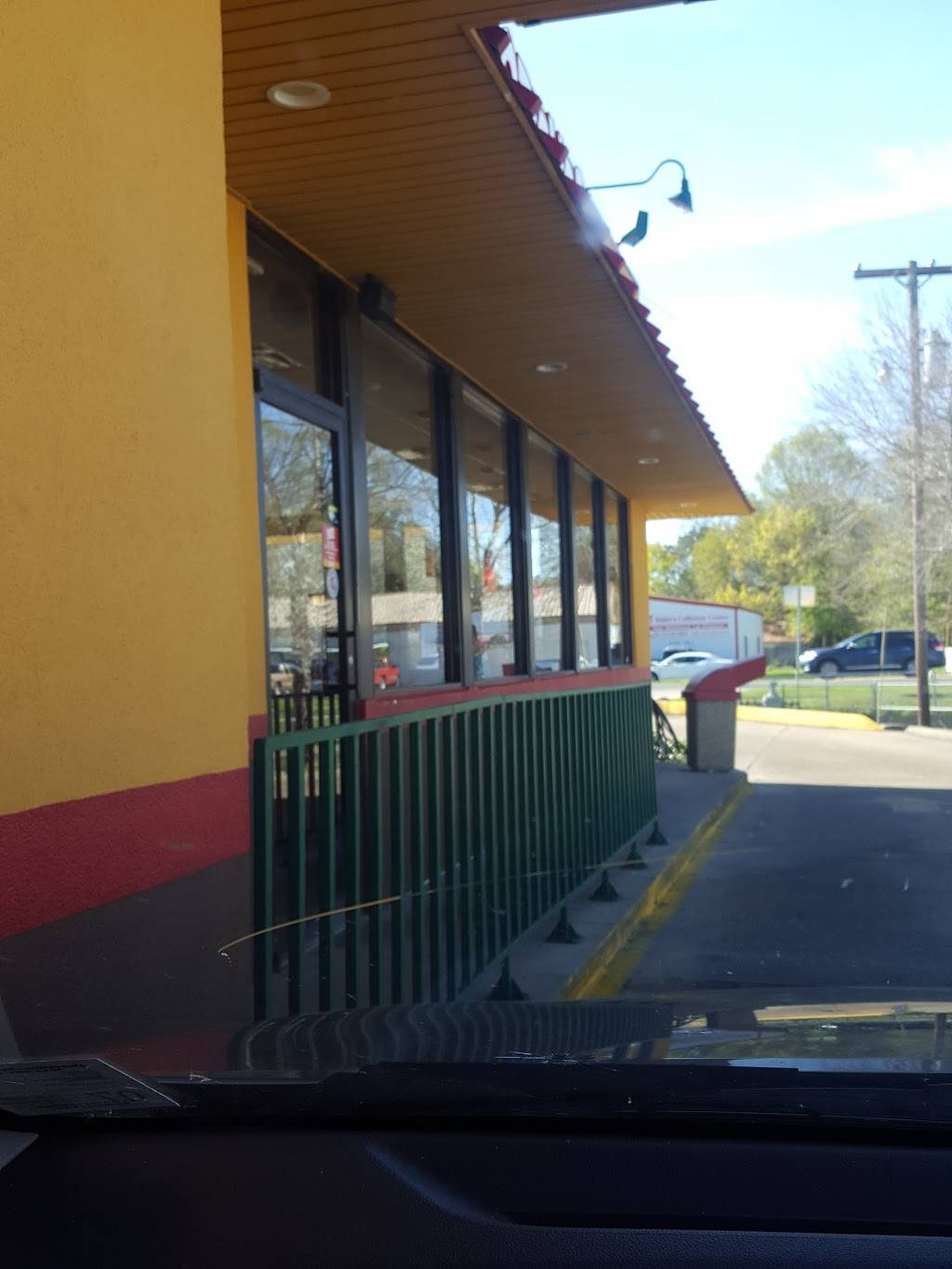 Popeyes Louisiana Kitchen | restaurant | 401 Tate Cove Rd, Ville Platte, LA 70586, USA | 3373633884 OR +1 337-363-3884