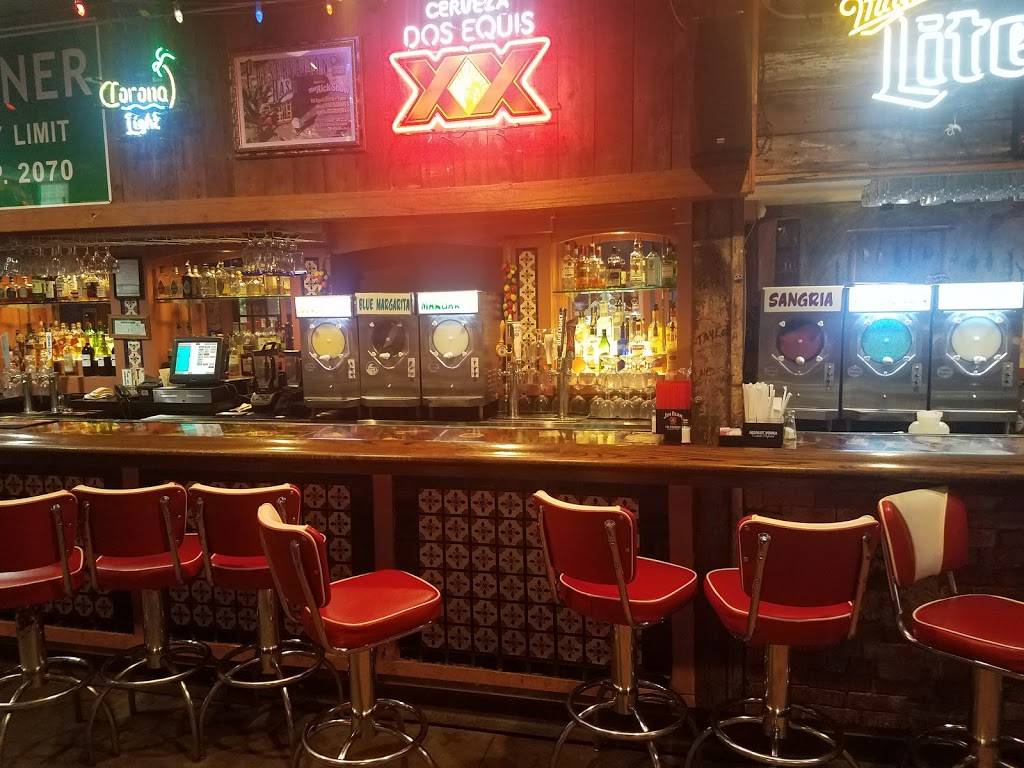 Cafe Del Rio | restaurant | 2830 I-10, Beaumont, TX 77703, USA | 4093470250 OR +1 409-347-0250