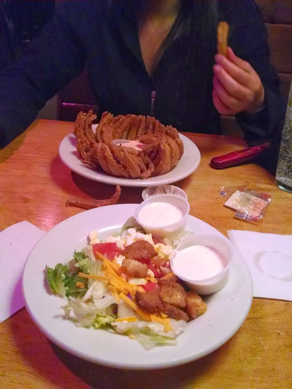 Texas Roadhouse | restaurant | 110 S Franklin Rd, Bloomington, IN 47404, USA | 8123231000 OR +1 812-323-1000