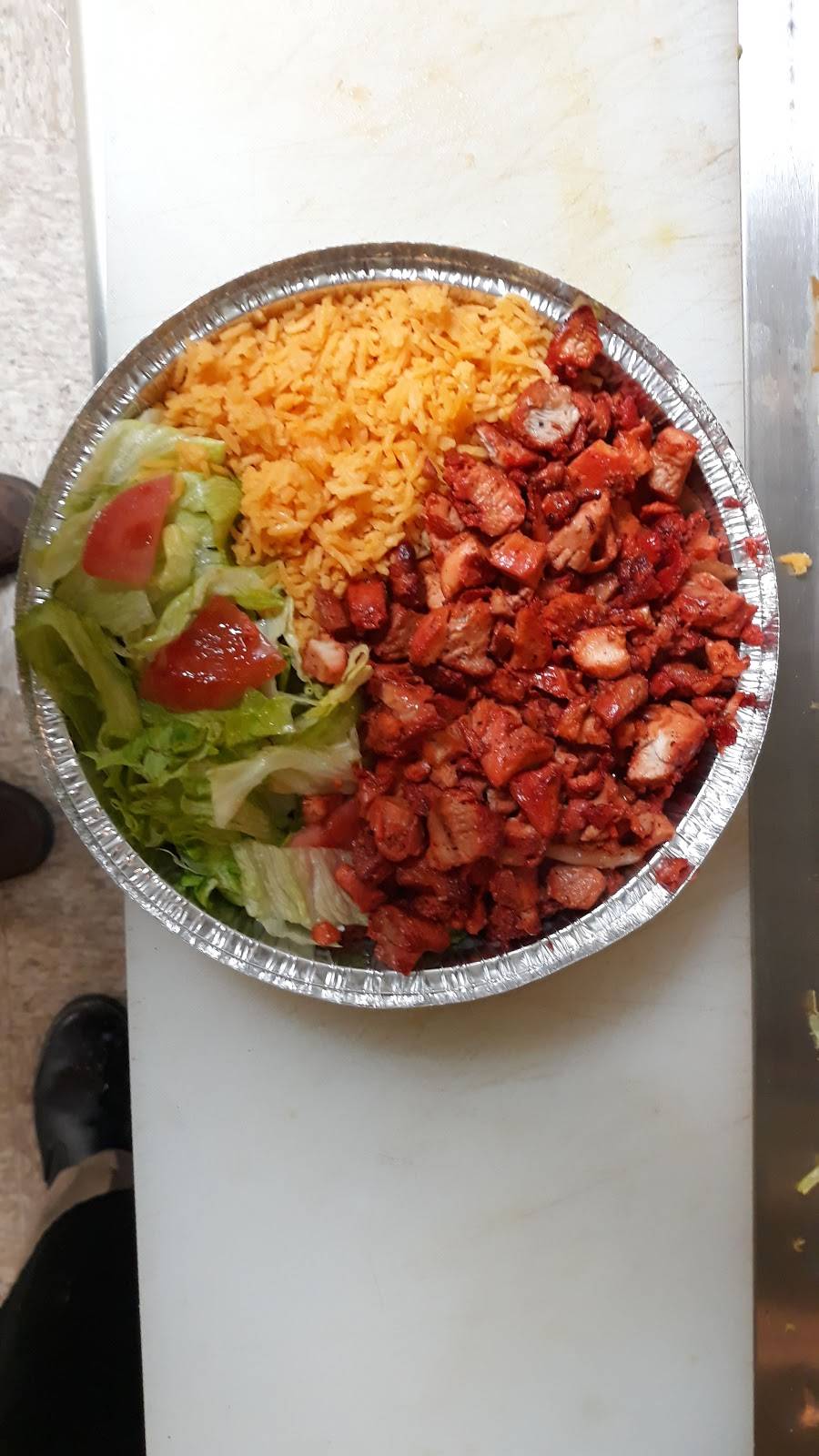 Crunchy Fried Chicken and Pizza | restaurant | 30 Fort Pleasant Ave, Springfield, MA 01108, USA | 4137333330 OR +1 413-733-3330