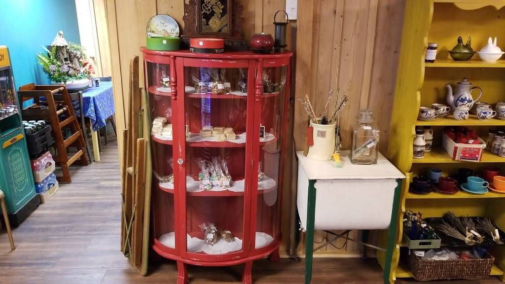 Midland Trail Cafe | restaurant | 30485 Midland Trail, Lookout, WV 25868, USA | 3045742299 OR +1 304-574-2299