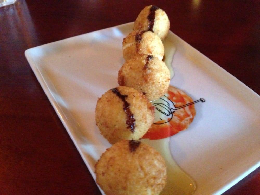 Macarena Tapas | restaurant | 618 S Route 59, Naperville, IL 60540, USA | 6304208995 OR +1 630-420-8995