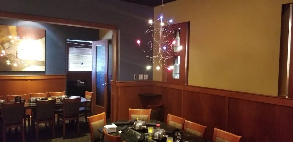 The Melting Pot | restaurant | 19850 W Bluemound Rd, Brookfield, WI 53045, USA | 2627826358 OR +1 262-782-6358