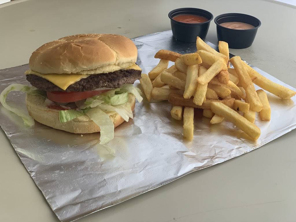 The Burger Joint | restaurant | 4981 W Colonial Dr, Orlando, FL 32808, USA | 4077764796 OR +1 407-776-4796