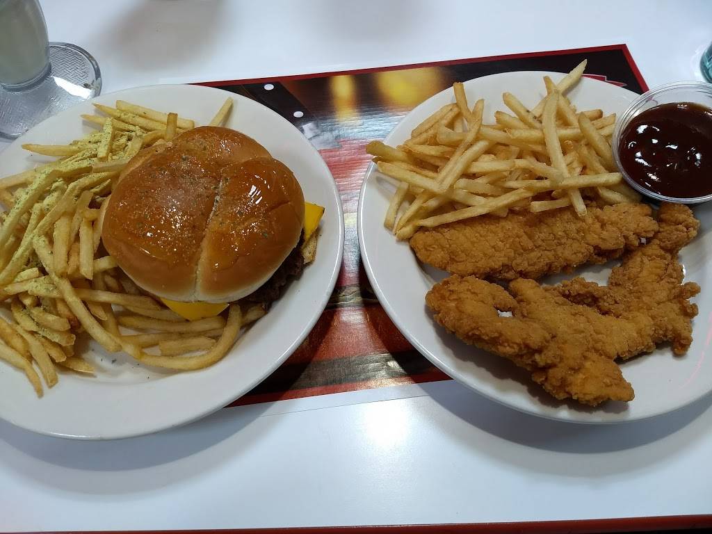 Steak n Shake | restaurant | 1305 Locke Dr, Bourbonnais, IL 60914, USA | 8159325600 OR +1 815-932-5600