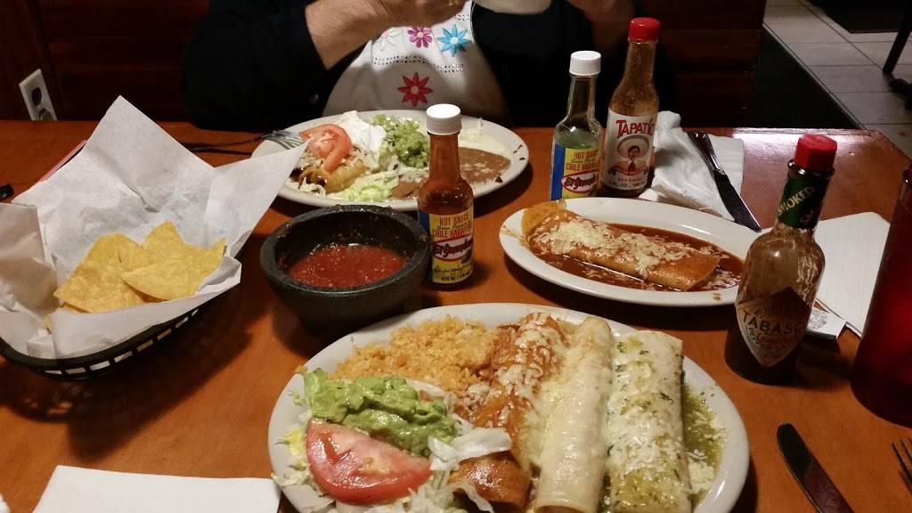 Azteca Mexican Grill | restaurant | 53 E Bridge St, Oswego, NY 13126, USA | 3153417045 OR +1 315-341-7045