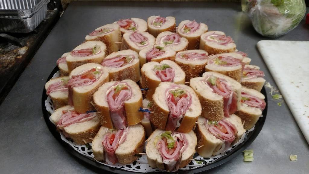 Centrellas Deli & Italian Market | restaurant | 10 Brookline Blvd, Havertown, PA 19083, USA | 6108532466 OR +1 610-853-2466