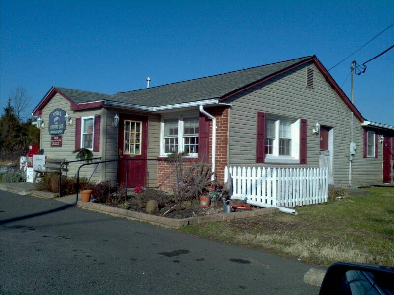 Veras Country Cafe | cafe | 4203 Durham Rd, Ottsville, PA 18942, USA | 6108478372 OR +1 610-847-8372