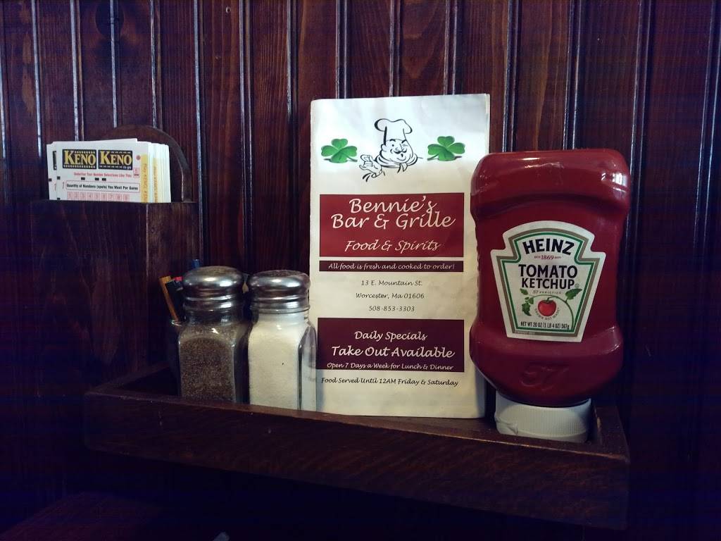 Bennies Cafe & Pub | restaurant | 13 Mountain St E, Worcester, MA 01606, USA | 5088533303 OR +1 508-853-3303