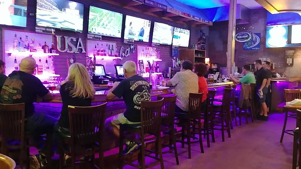 McKennas Place NSB | restaurant | 1443 S Dixie Fwy, New Smyrna Beach, FL 32168, USA | 3864093355 OR +1 386-409-3355