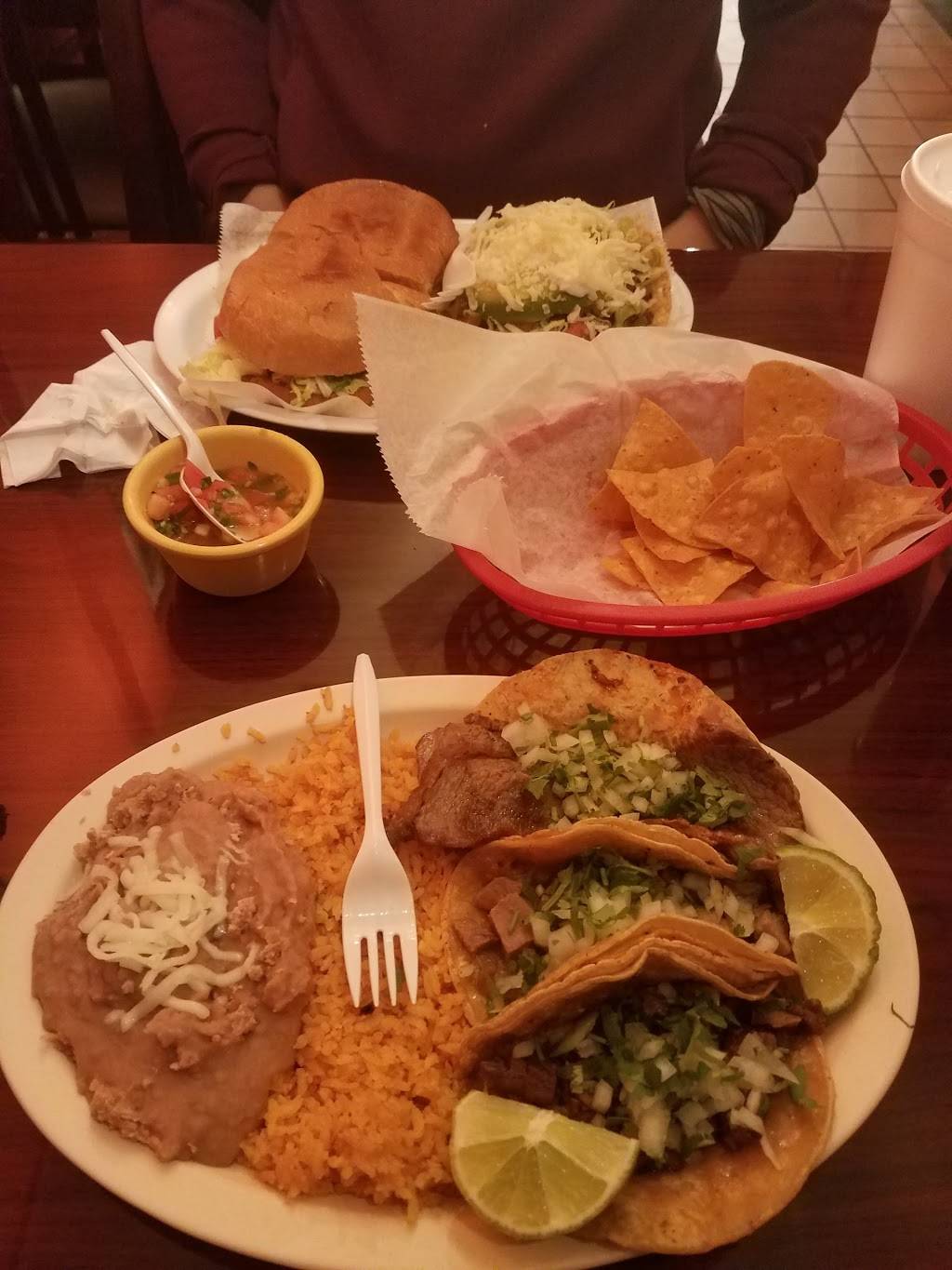 Dona Natys Taco | restaurant | 1815 W Chicago Ave, Chicago, IL 60622, USA | 3122432209 OR +1 312-243-2209