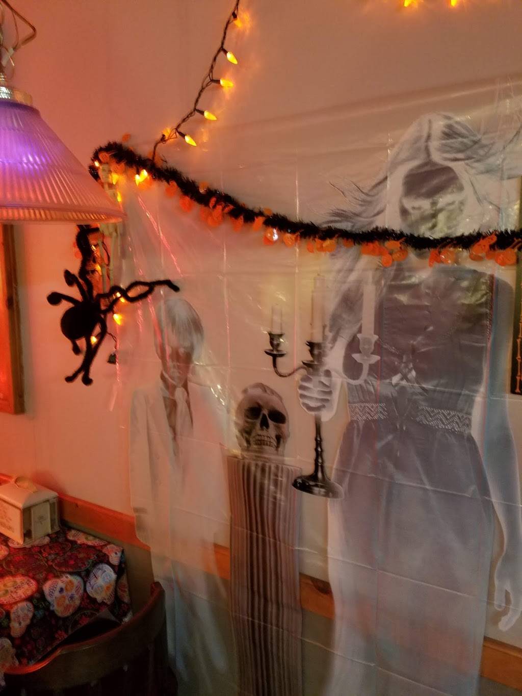 Hot Diggitys | restaurant | 1224 U.S. 9, Hudson, NY 12534, USA | 5188286892 OR +1 518-828-6892