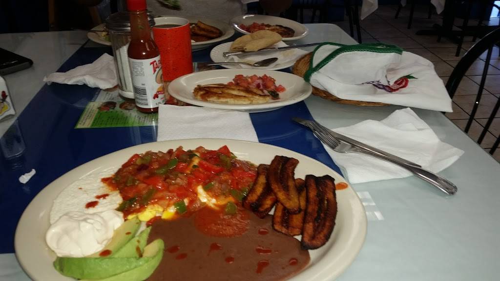 El Rio Lempa | restaurant | 269 Wood Ave, Bridgeport, CT 06605, USA | 2036126410 OR +1 203-612-6410