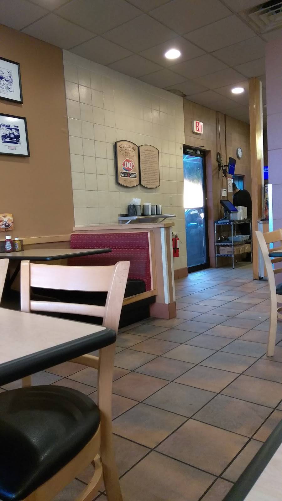 Dairy Queen Grill & Chill | restaurant | 4895 Golden Gate Pkwy, Naples, FL 34116, USA | 2394556700 OR +1 239-455-6700